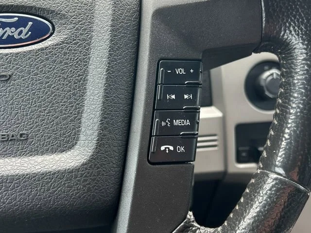 Used 2010  Ford XL image 33