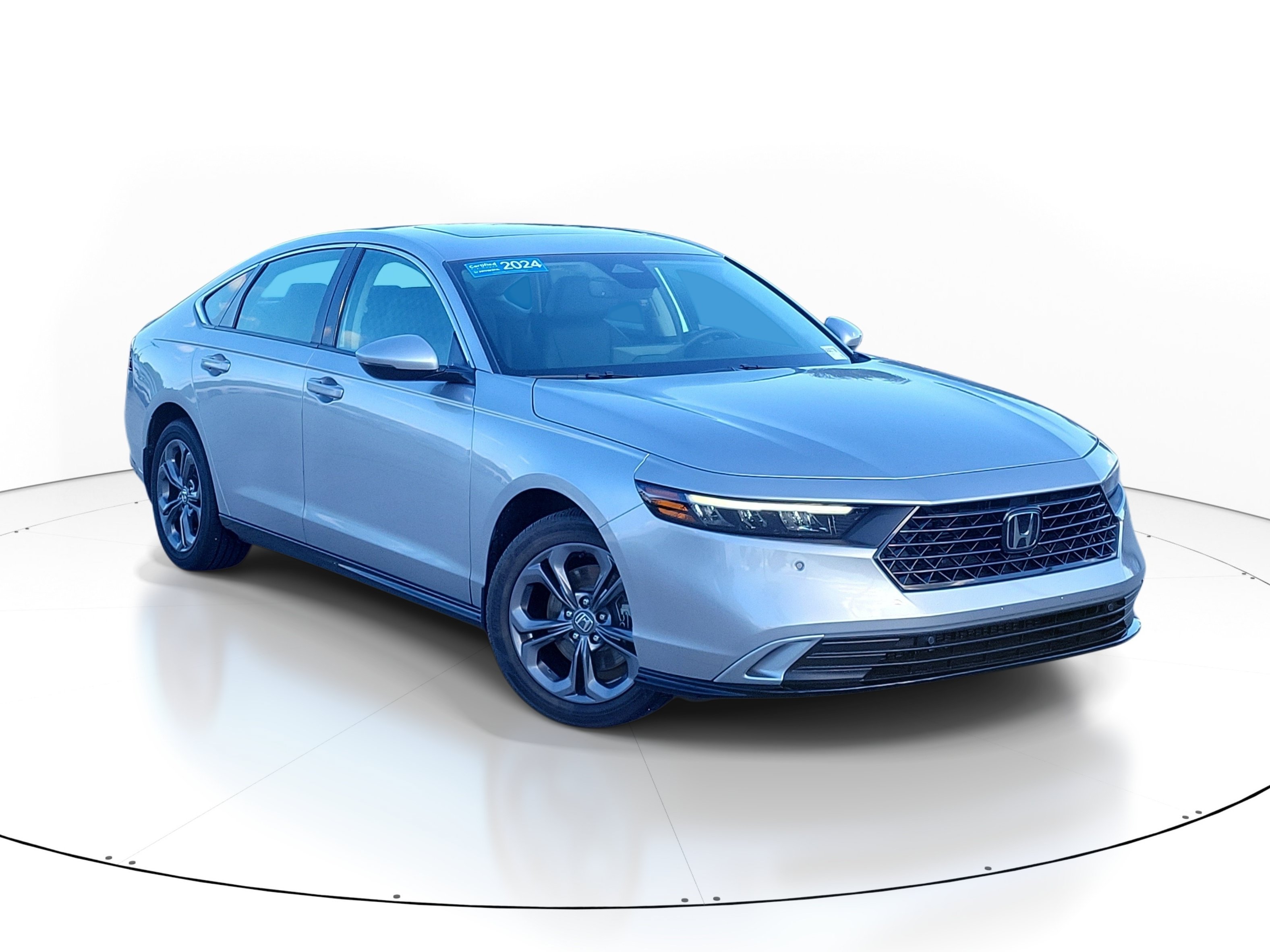 Used 2024 Silver Honda EX-L image 1