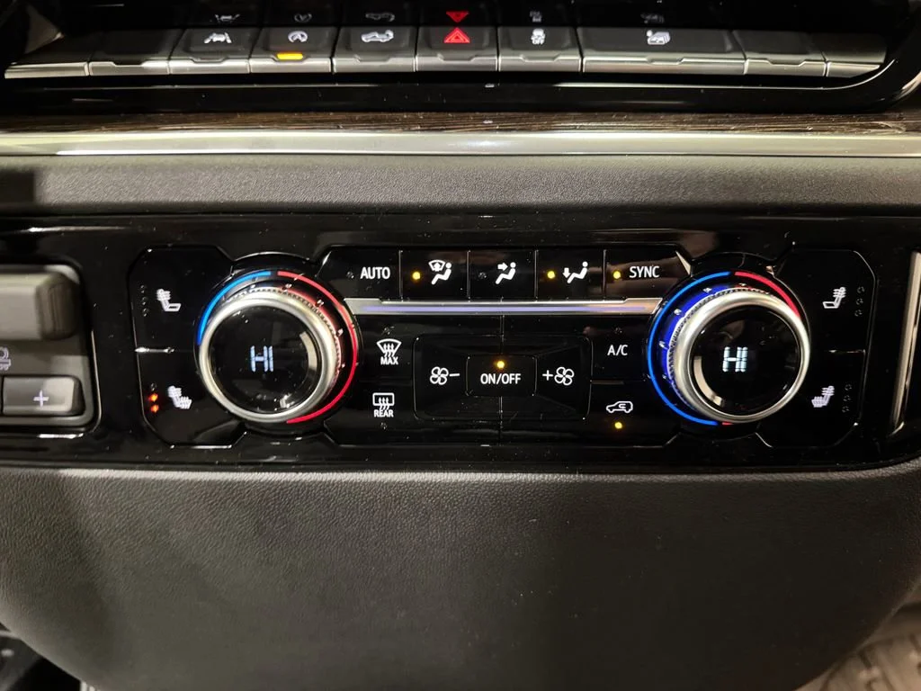 New 2026 Onyx Black GMC Elevation image 14