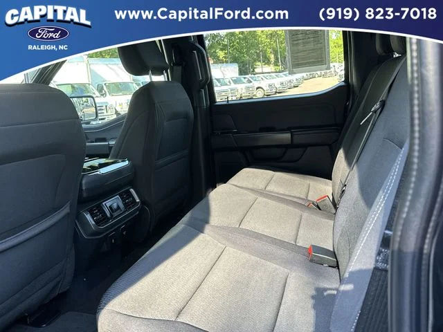 Used 2024 Black Ford XLT image 18
