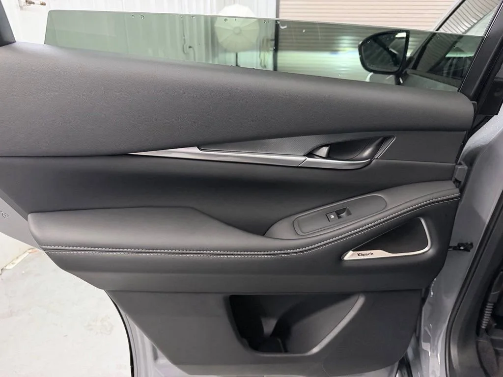 New 2027 HARBOR GRAY INFINITI Sport AWD image 38