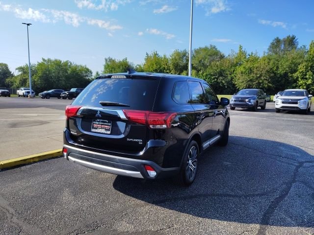 Used 2017 Black Mitsubishi SE image 7
