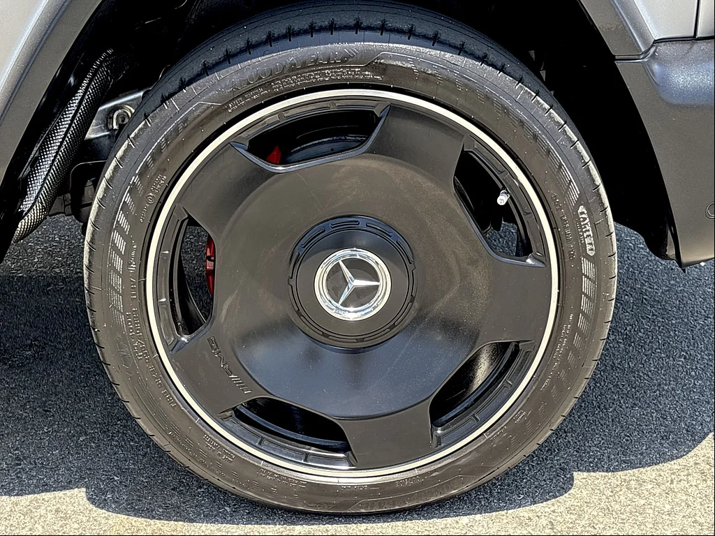 Used 2026 MANUFAKTUR Platinum Magno Mercedes-Benz AMG® G 63 image 28