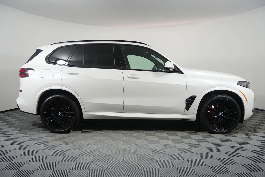 New 2026 BMW X5 xDrive40i 4D Sport Utility in Duluth #64805