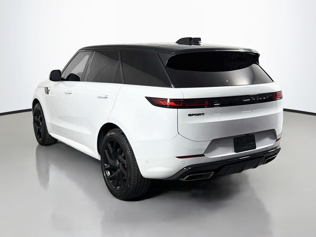 Certified Used 2025 Fuji White Land Rover Dynamic SE image 7