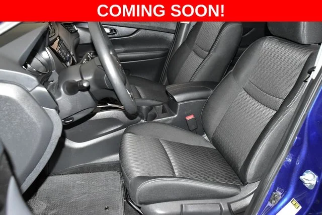 Used 2017 Blue Nissan S image 16