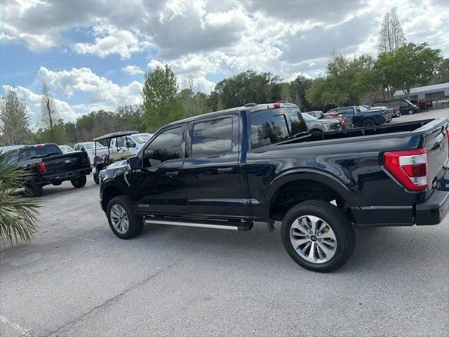 Used 2022 Blue Ford Lariat image 7