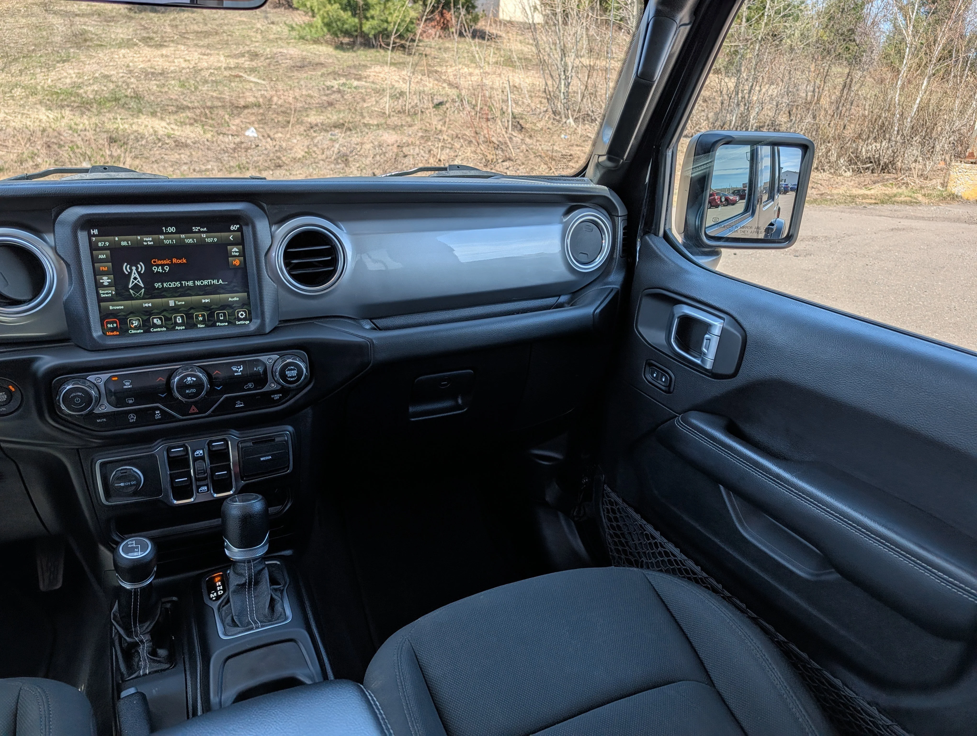 Used 2021 Black Clearcoat Jeep Unlimited Sahara image 11