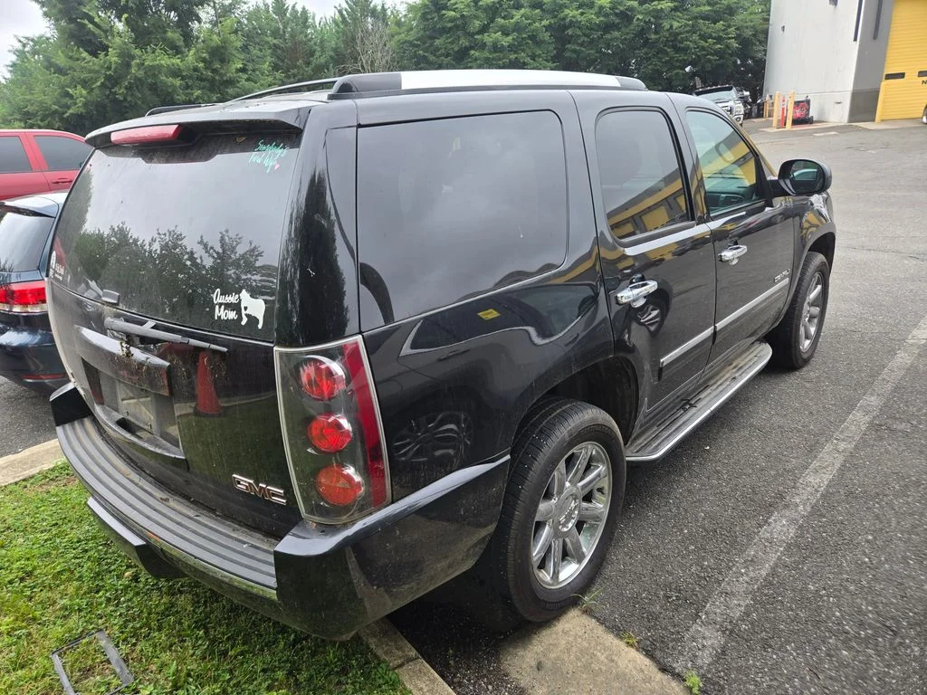 Used 2011 Black GMC Denali image 5