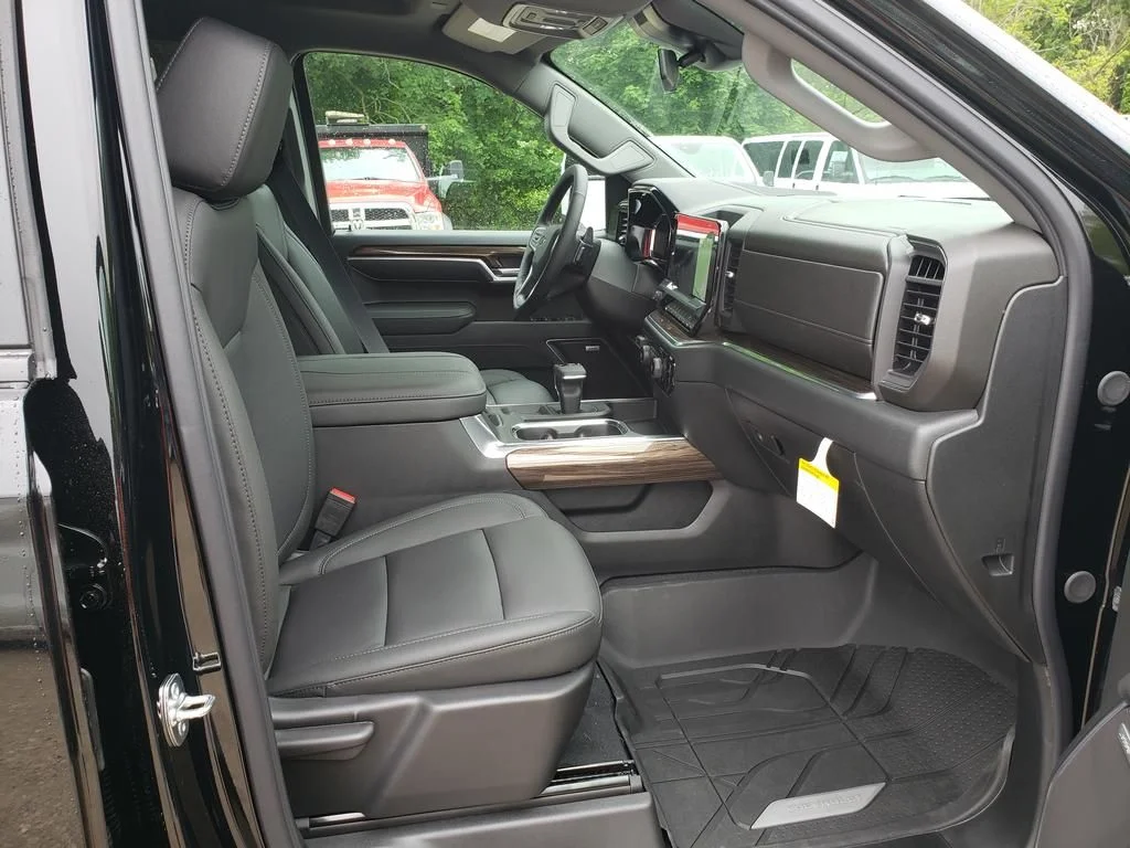 New 2026 Black Chevrolet RST image 22