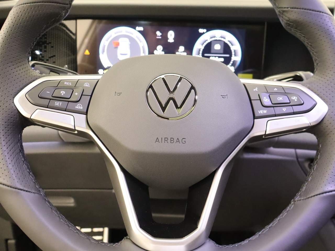 New 2026 Sandstone w Volkswagen SE R-Line Black image 12