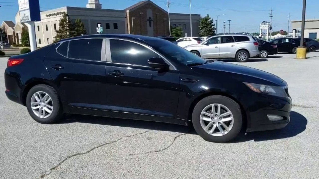 2013 Kia Optima LX photo 2