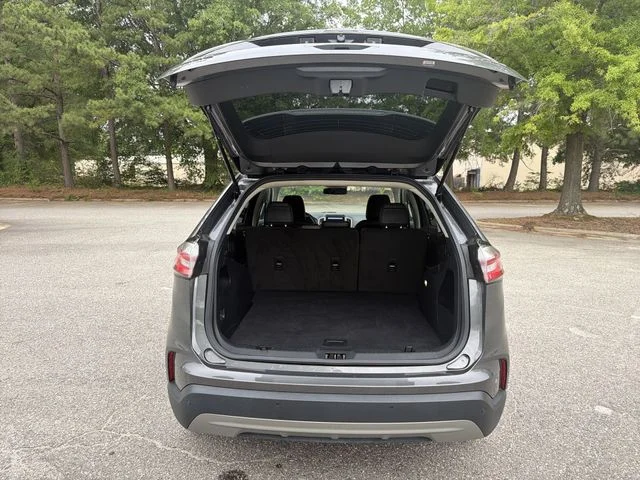 Used 2022 Gray Ford SEL image 26