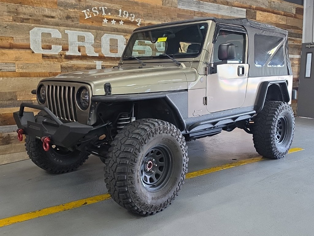 Used 2004 Light Khaki Metallic Jeep Unlimited image 2