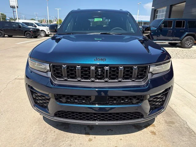 New 2027 Blue Jeep Limited Reserve image 9
