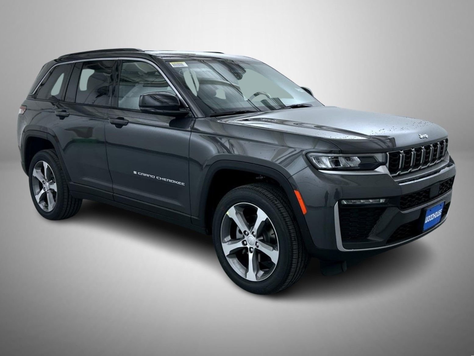 New 2026 Baltic Gray Metallic Clear-Coat Exterior Paint Jeep Limited image 3