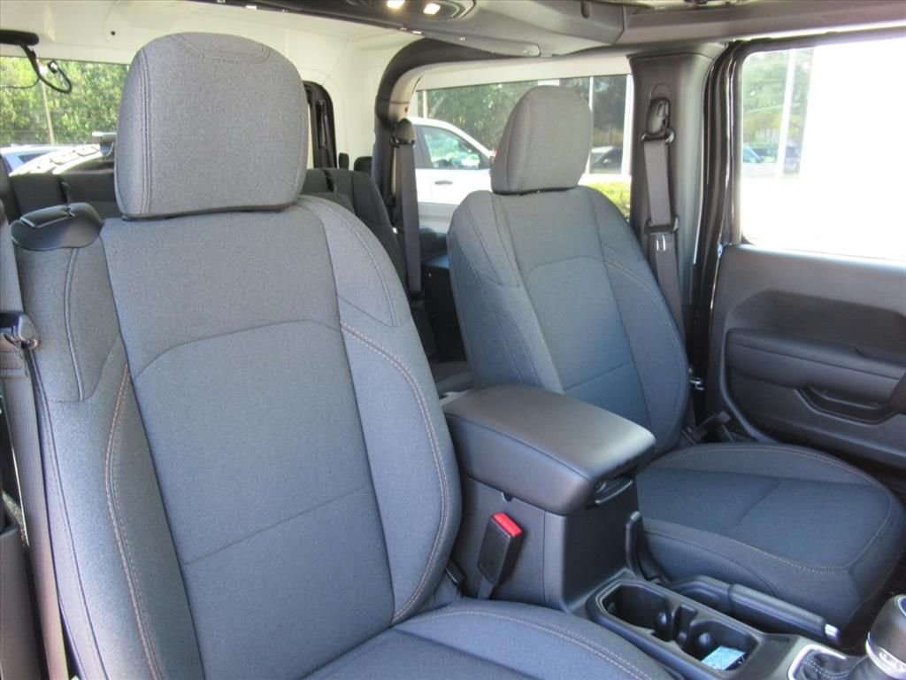 2026 Jeep Wrangler 2-Door Willys - Photo 9