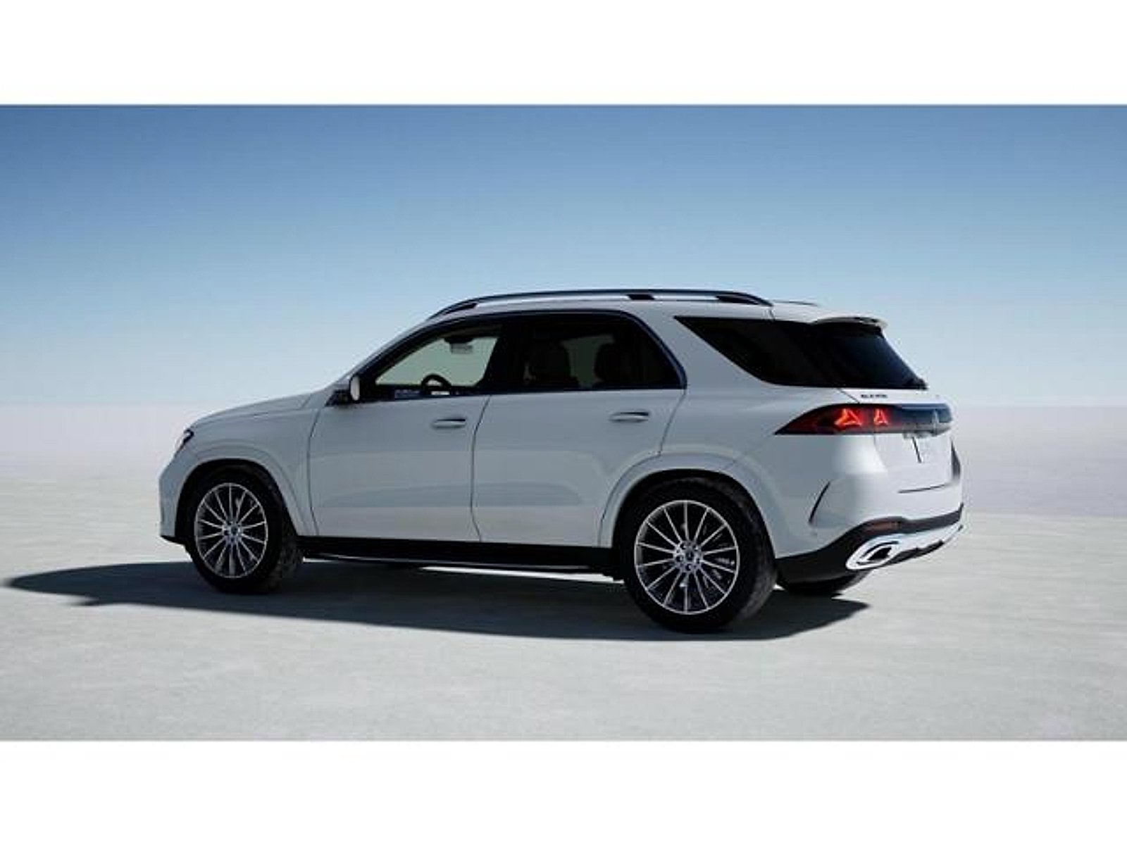 New 2027 MANUFAKTUR Moonlight White Metallic Mercedes-Benz GLE 450 image 71