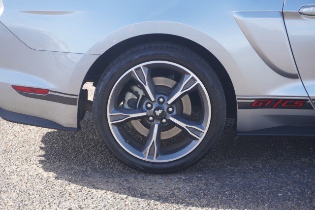 Used 2022  Ford GT Premium image 6