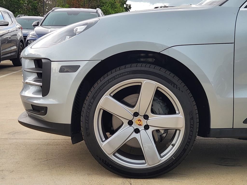 Used 2019 Dolomite Silver Metallic Porsche S image 10