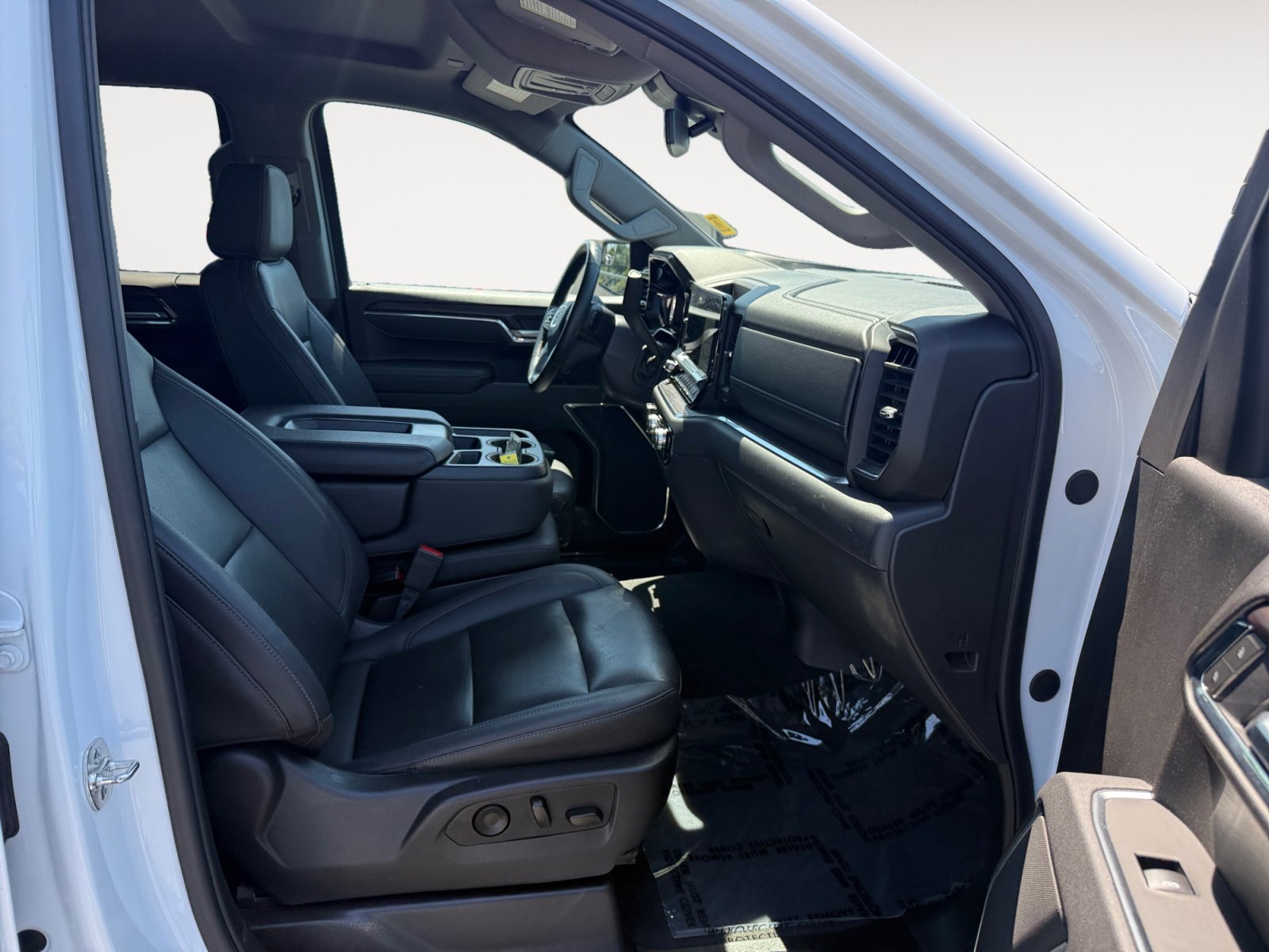 Used 2025 Summit White GMC SLT image 19