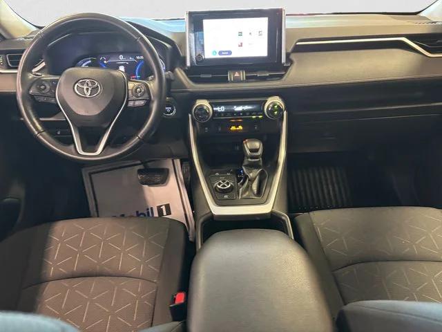 Used 2023 White Toyota XLE image 11