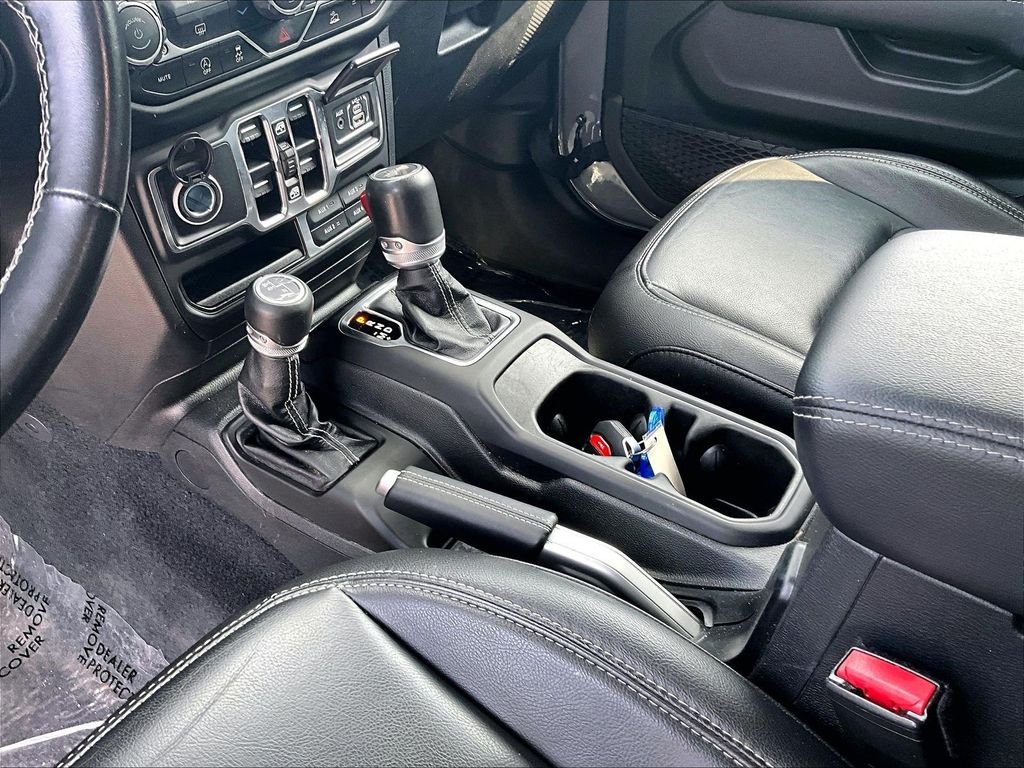 Used 2021 Sting-Gray Clearcoat Jeep Unlimited Sahara image 18
