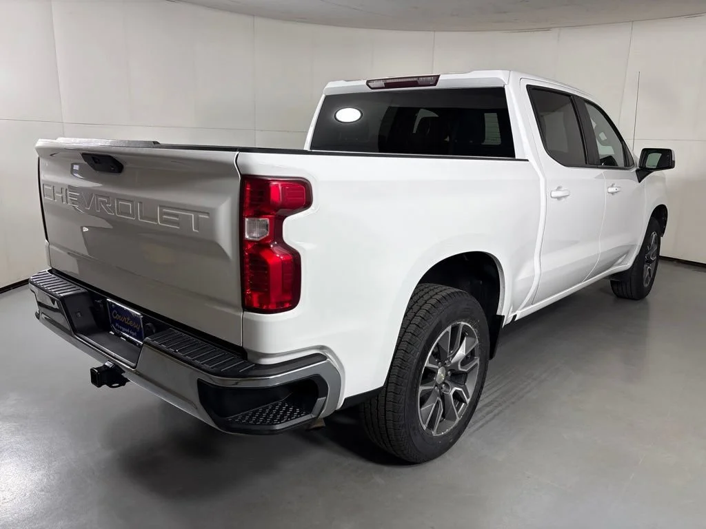Certified Used 2020 SUMMIT WHITE Chevrolet LT image 10