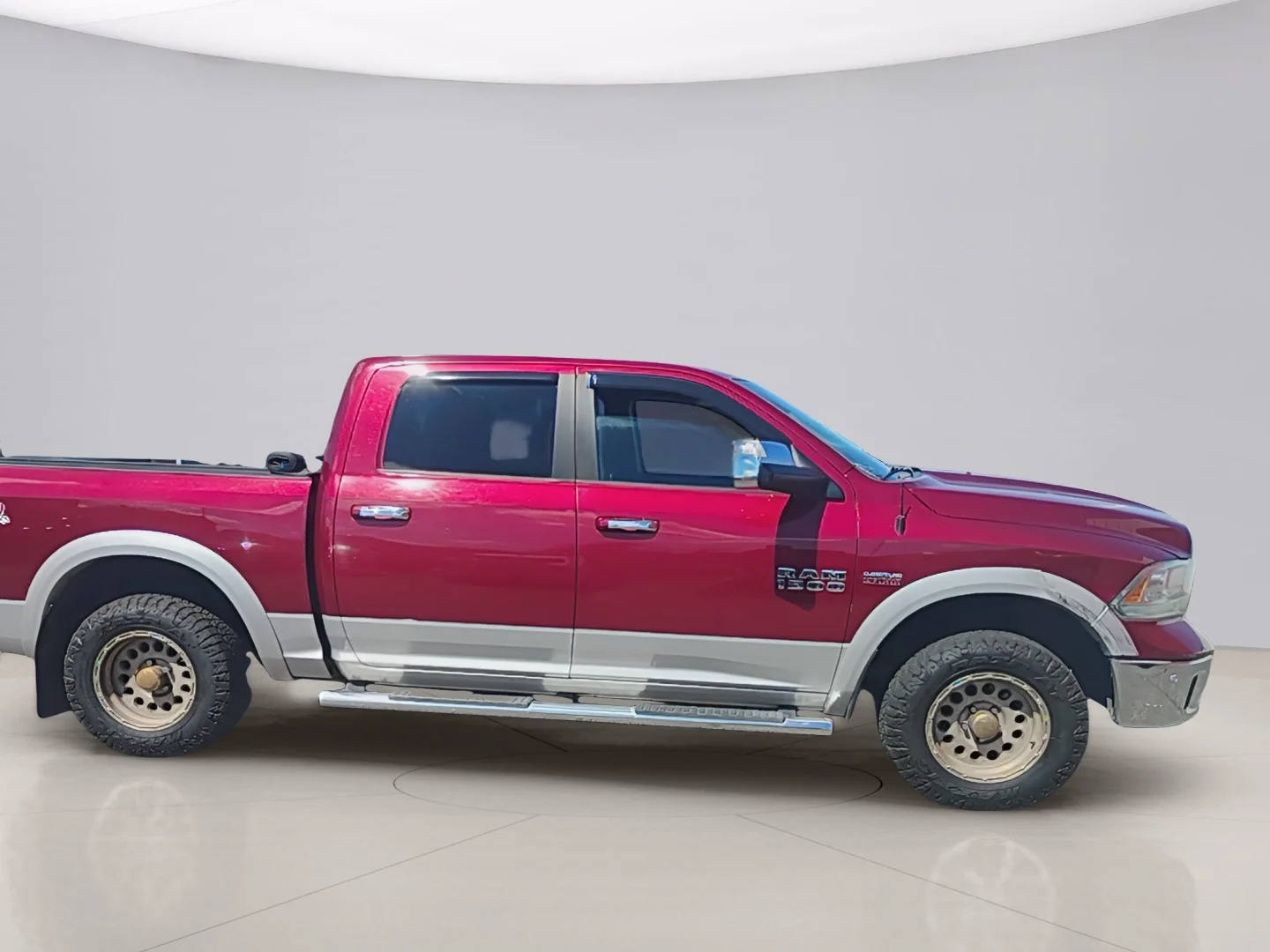 Used 2014 Red Ram LARAMIE image 4