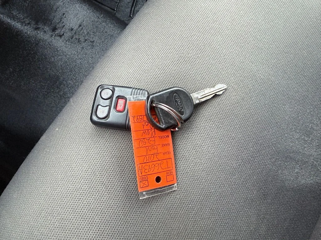 Used 2010  Ford XL image 30