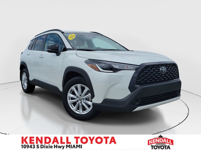 2025 Toyota Corolla Cross LE