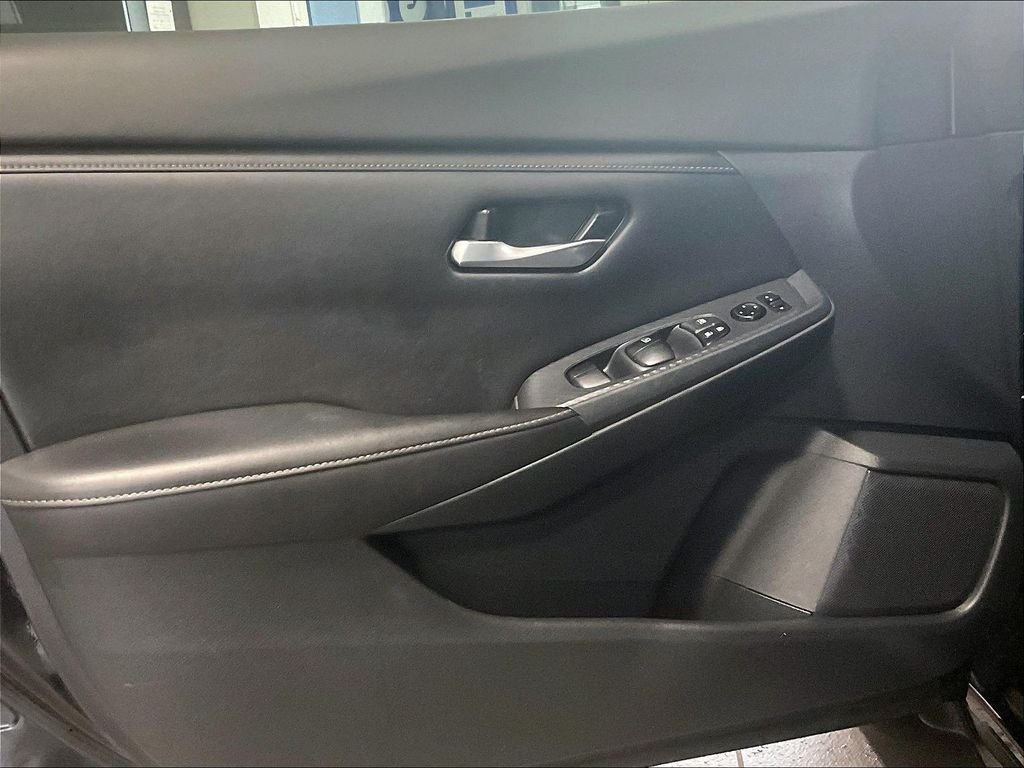 Used 2020 Black Nissan S image 9