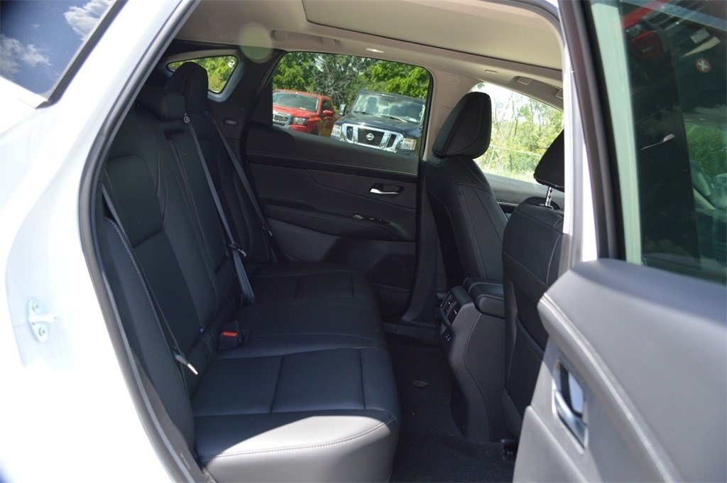 2025 Nissan Murano SL - Photo 16