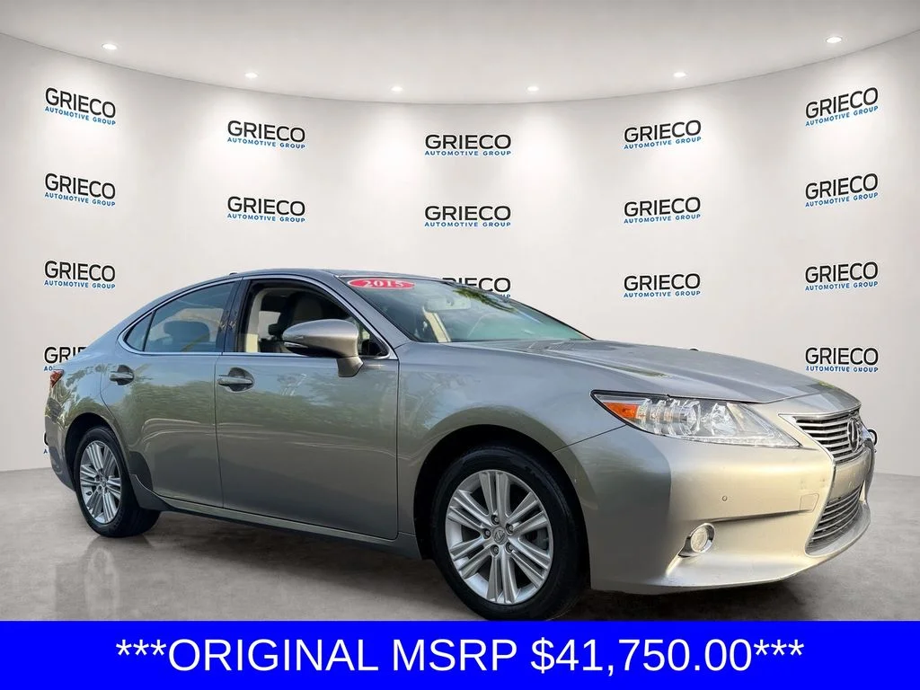 Used 2015 Silver Lexus 350 image 1