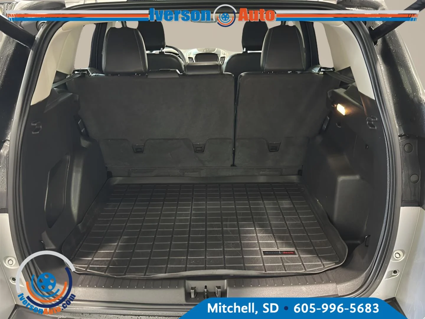 Used 2019 Ingot Silver Ford SEL image 28