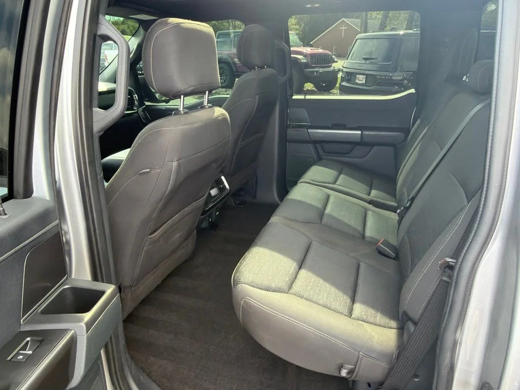 Used 2021 Silver Ford XLT image 14
