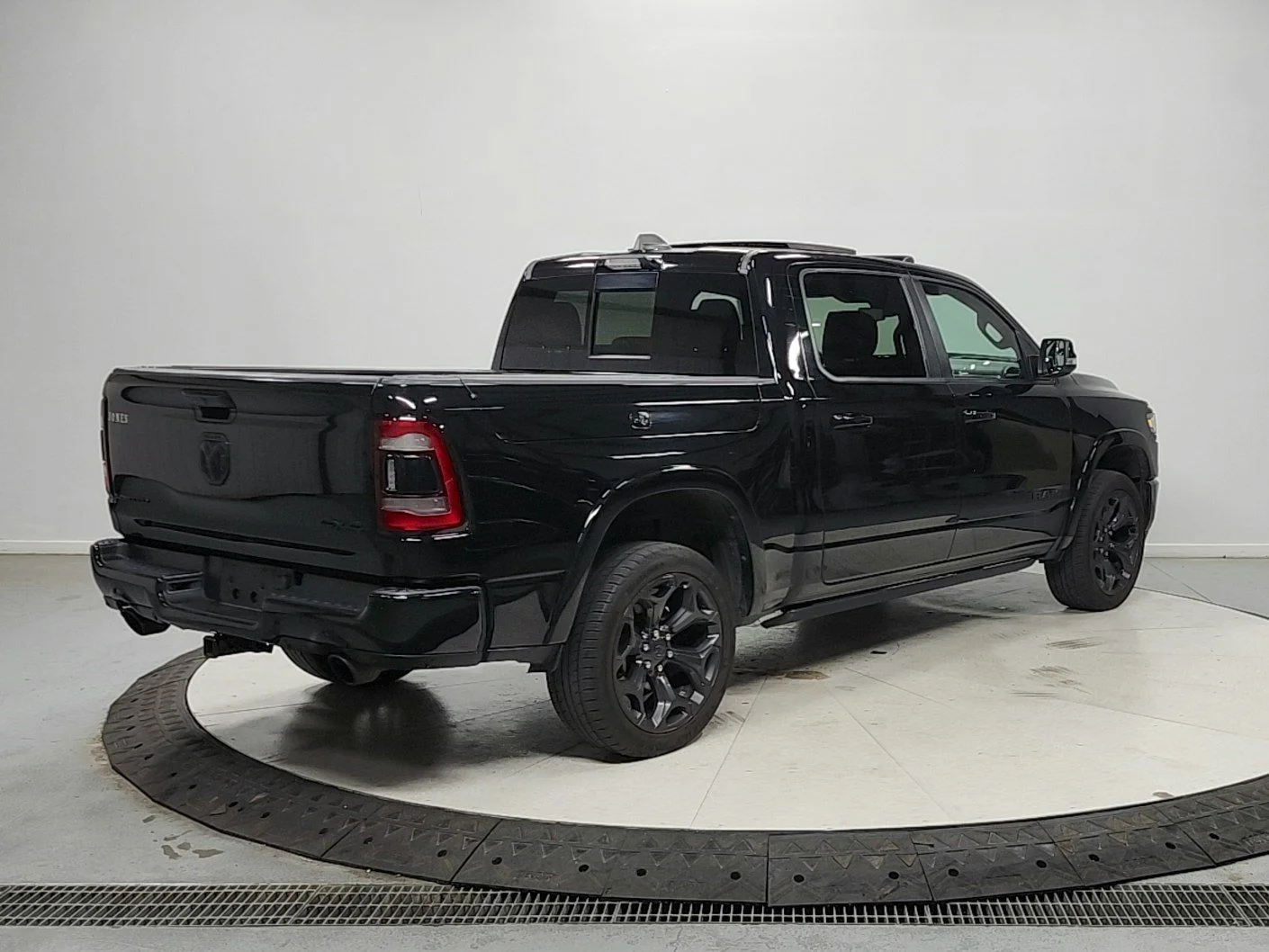 Used 2022 Black Ram Limited image 7