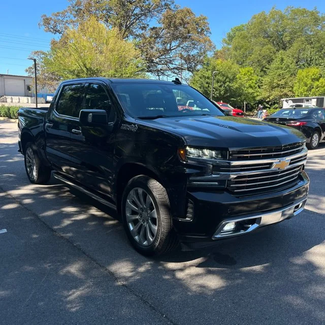 Used 2019 Black Chevrolet High Country image 2