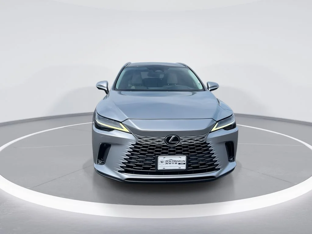 Used 2023 Silver Lexus 350 Luxury image 3