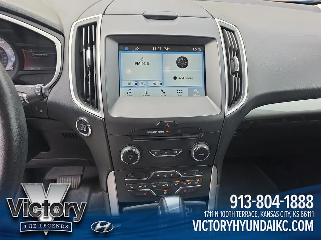 Used 2018 Blue Ford SEL image 18