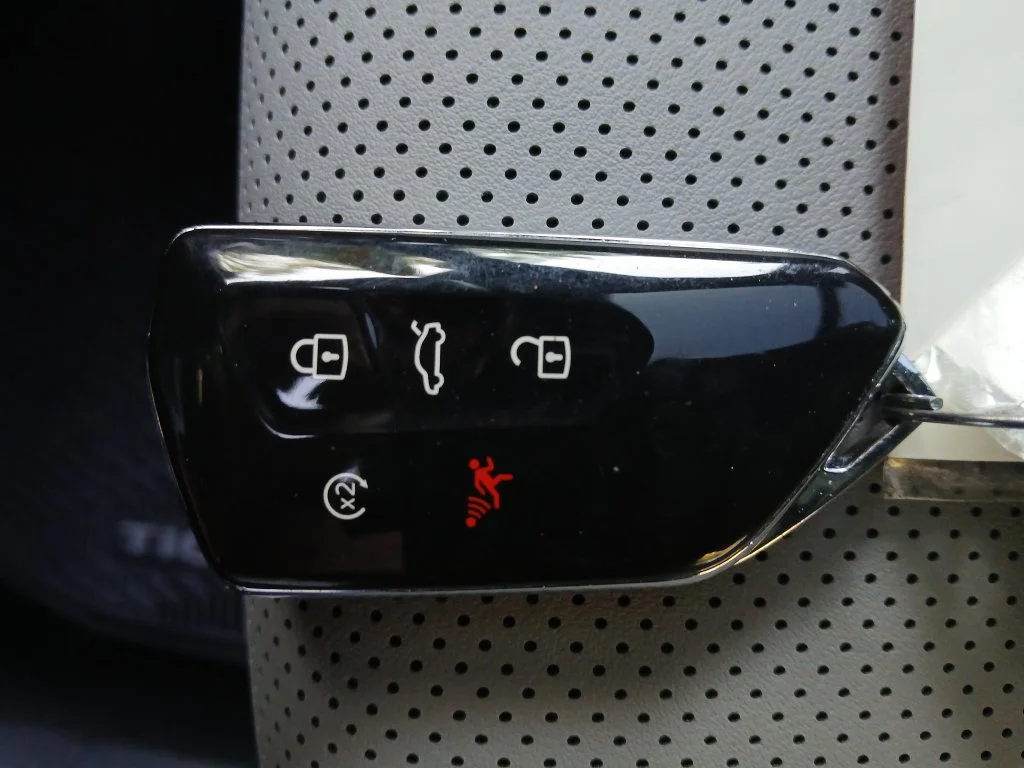 Used 2026 Black Volkswagen SE R-Line Black image 29