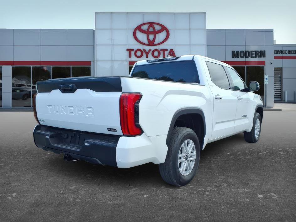 Used 2025 Ice Cap Toyota SR5 image 6