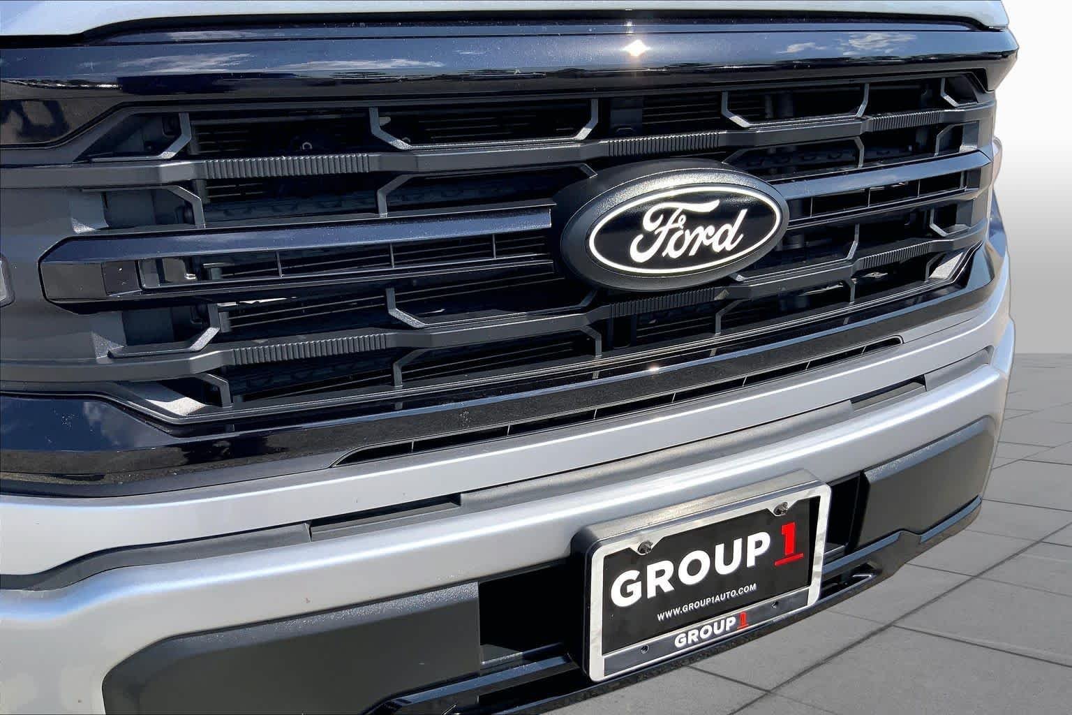 Used 2025 Iconic Silver Ford XLT image 29