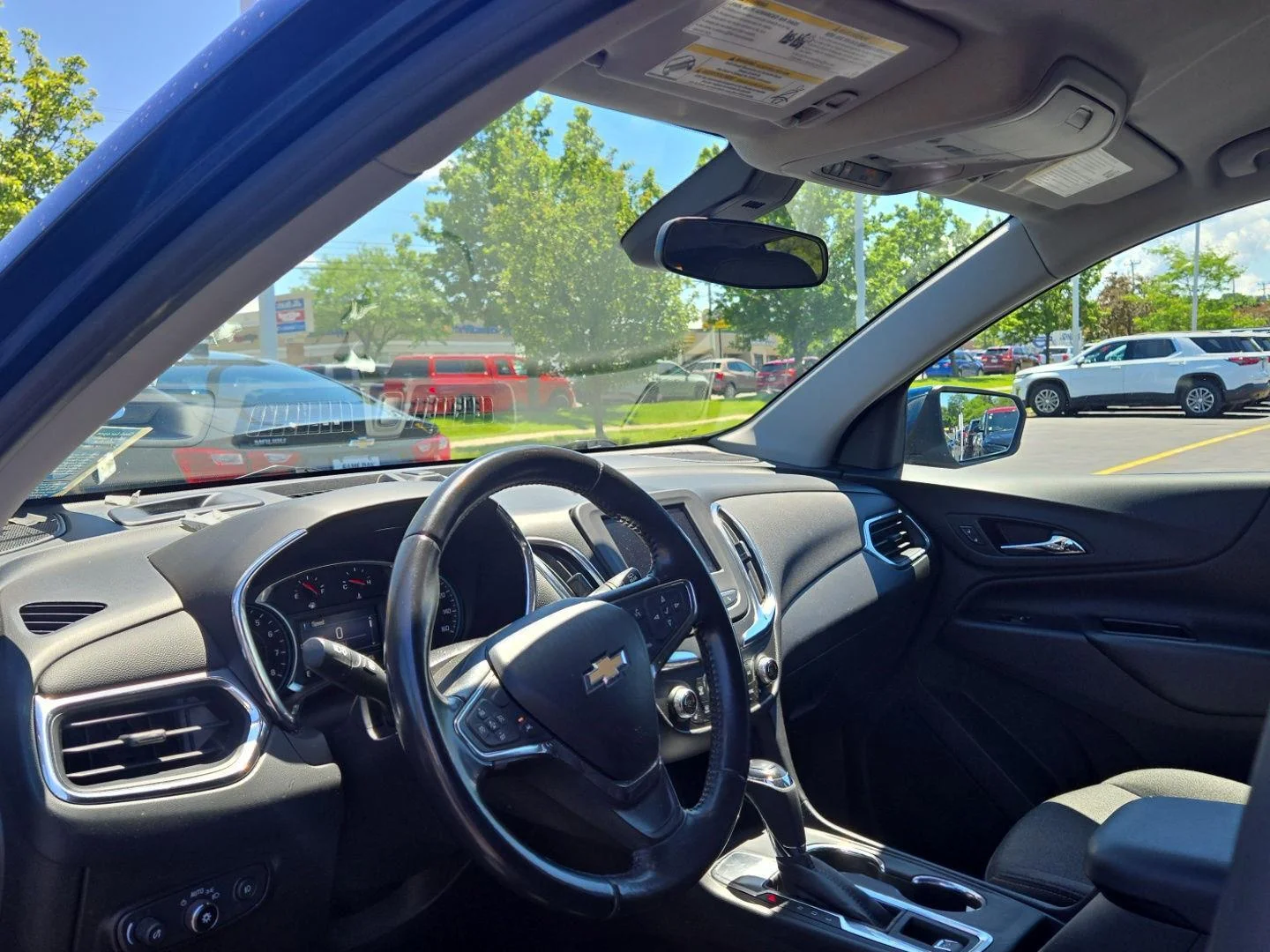 Used 2020 Pacific Blue Metallic Chevrolet LT image 3