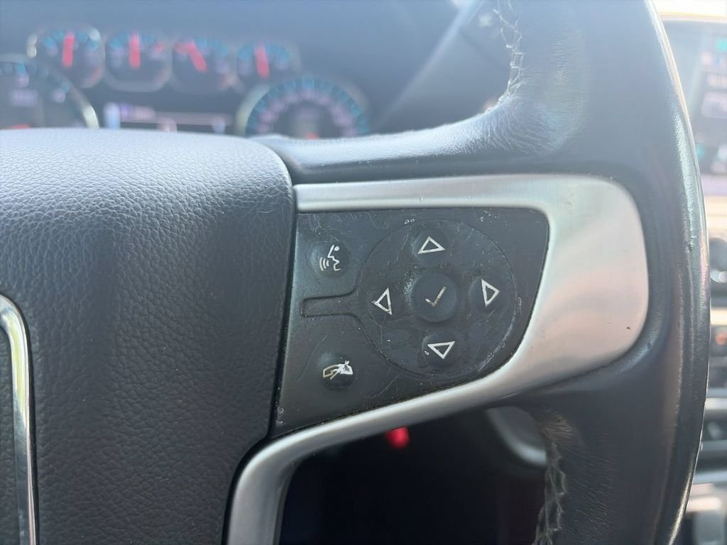 Used 2018 Silver GMC SLT image 25