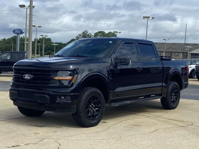Used 2024 Black Ford XLT image 5