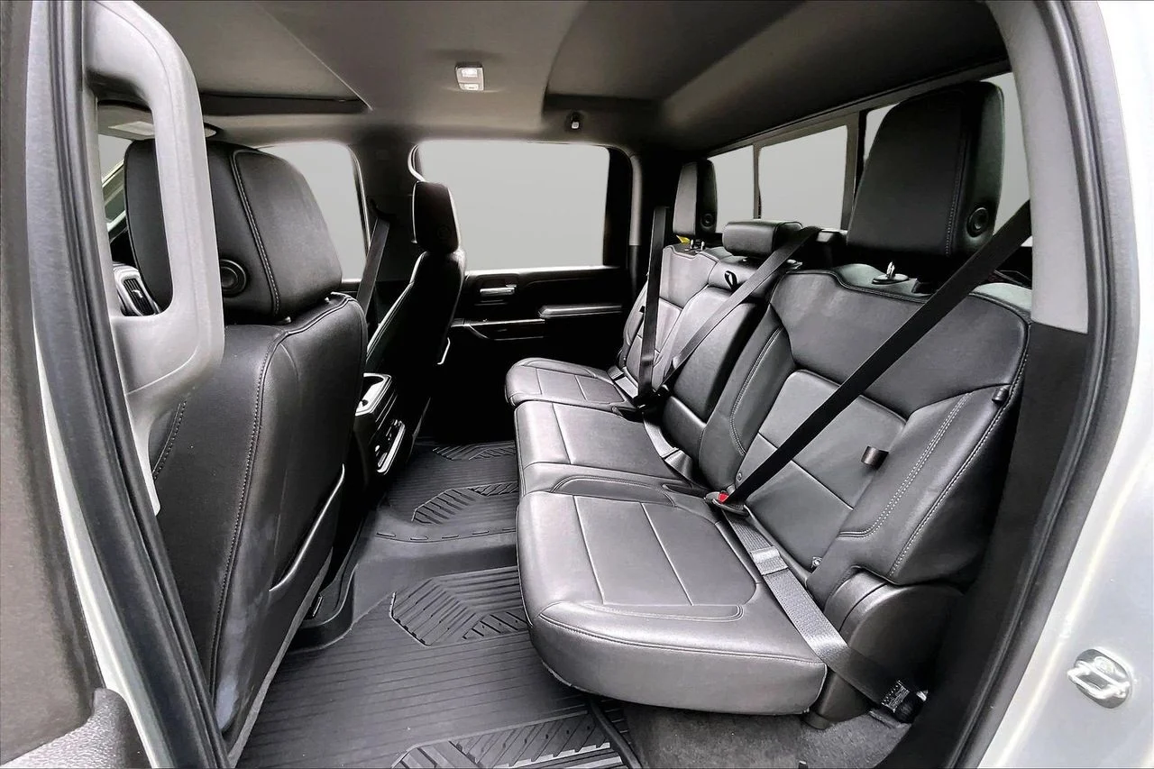 Used 2022 Silver Chevrolet LT image 22