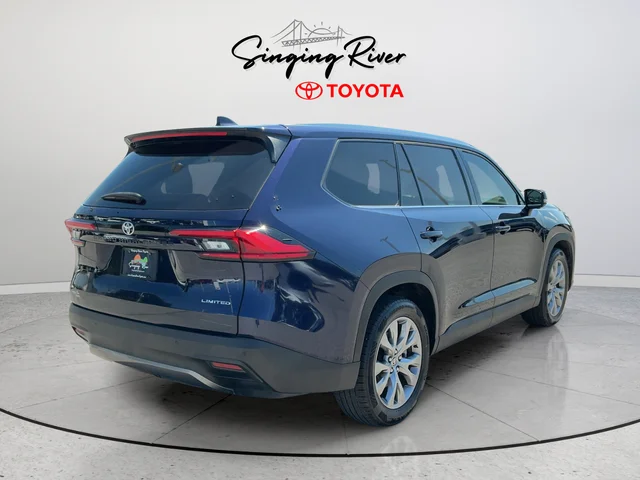 Used 2024  Toyota Limited image 7
