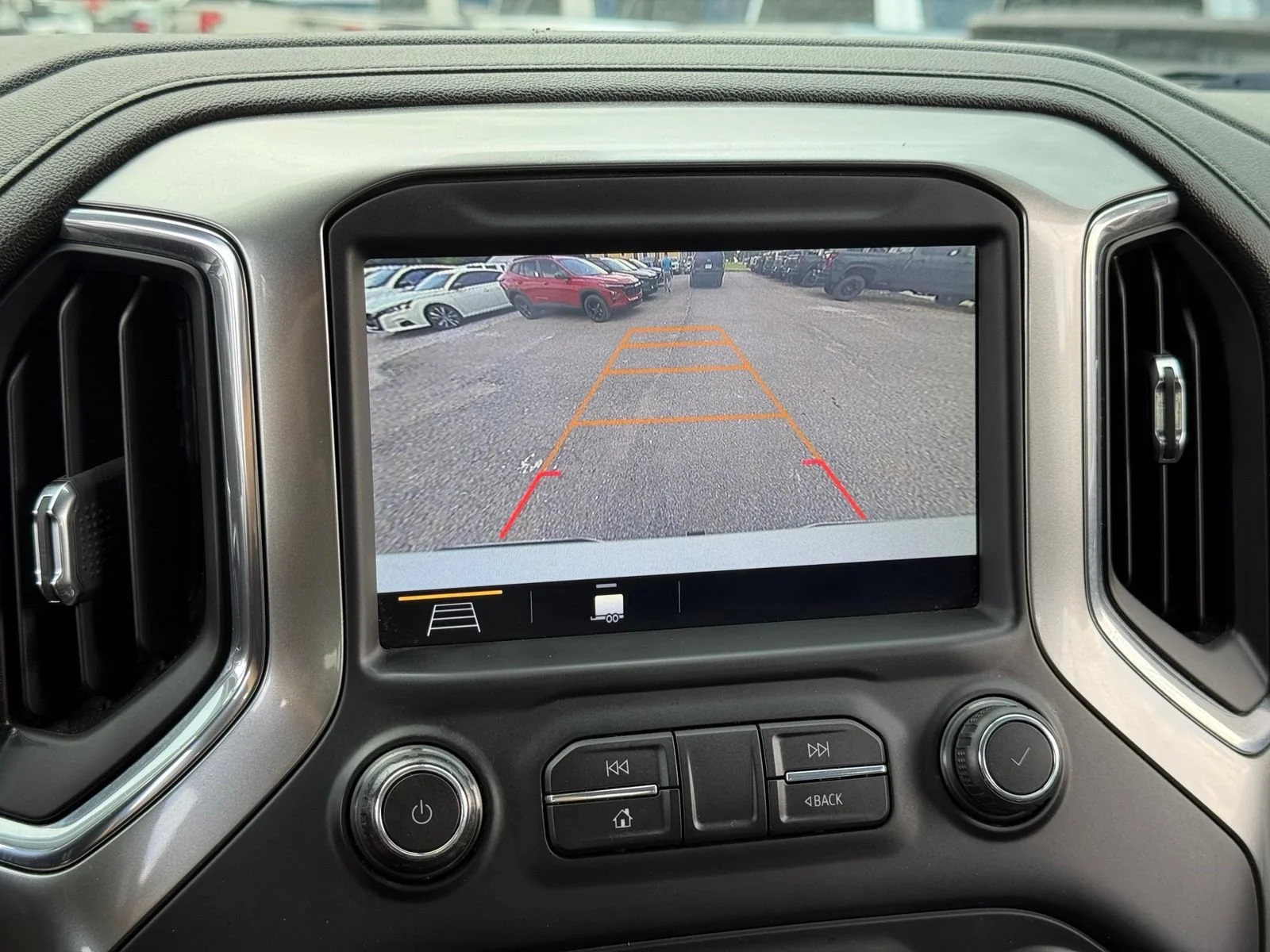 Used 2019 SUMMIT WHITE Chevrolet RST image 31