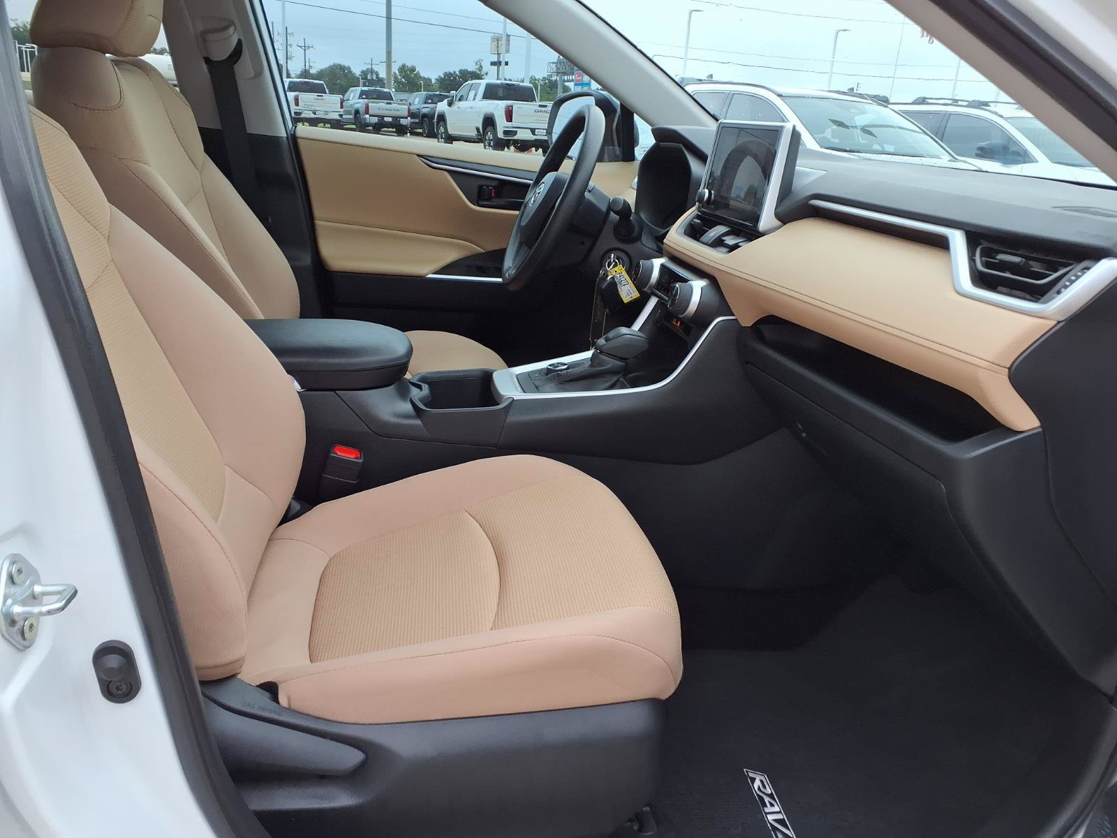 Certified Used 2025 Ice Toyota LE image 19
